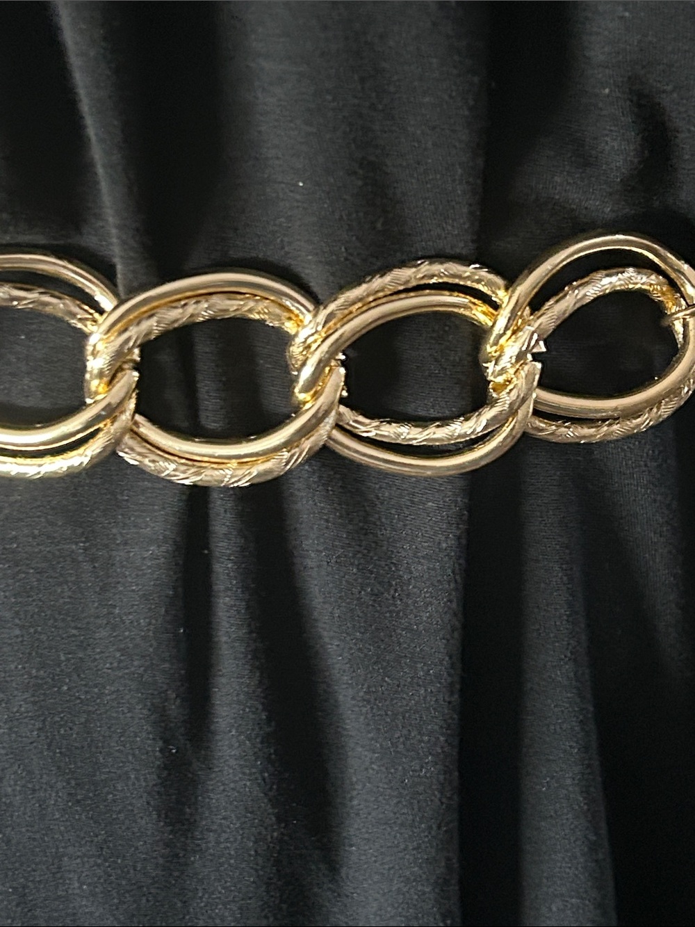 Gold-Tone Double Link Chain Belt | Lightweight Statement Waist Belt | XS–Small - Picture 4 of 12